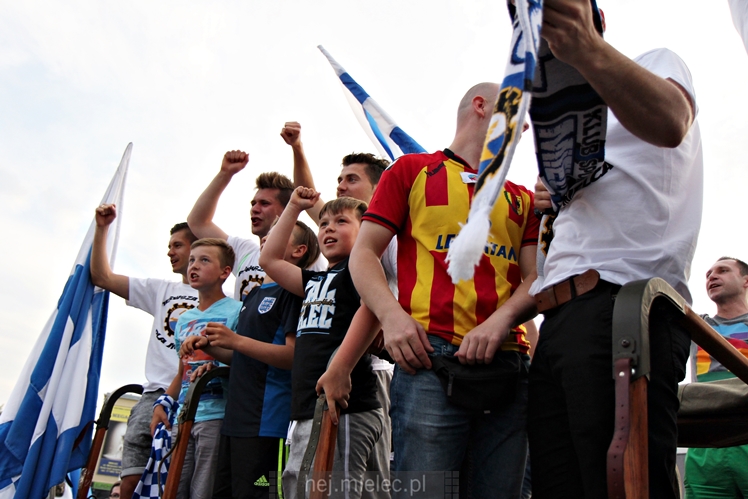 FETA PO AWANSIE! Tysiące kibiców świętowało awans na ulicach miasta - CZĘŚĆ II