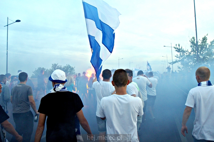 FETA PO AWANSIE! Tysiące kibiców świętowało awans na ulicach miasta - CZĘŚĆ II
