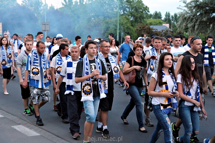 FETA PO AWANSIE! Tysiące kibiców świętowało awans na ulicach miasta - CZĘŚĆ II