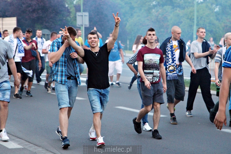 FETA PO AWANSIE! Tysiące kibiców świętowało awans na ulicach miasta - CZĘŚĆ II