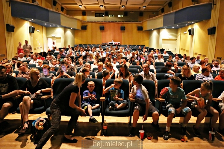 Premiera spektaklu ?Konik Garbusek? Teatru Antrakt