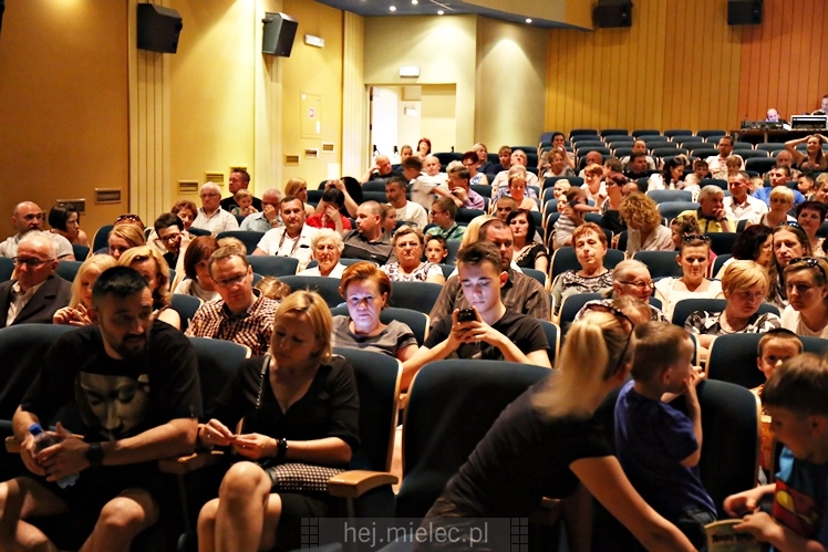 Premiera spektaklu ?Konik Garbusek? Teatru Antrakt