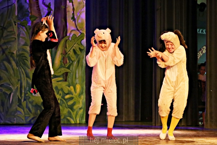 Premiera spektaklu ?Konik Garbusek? Teatru Antrakt