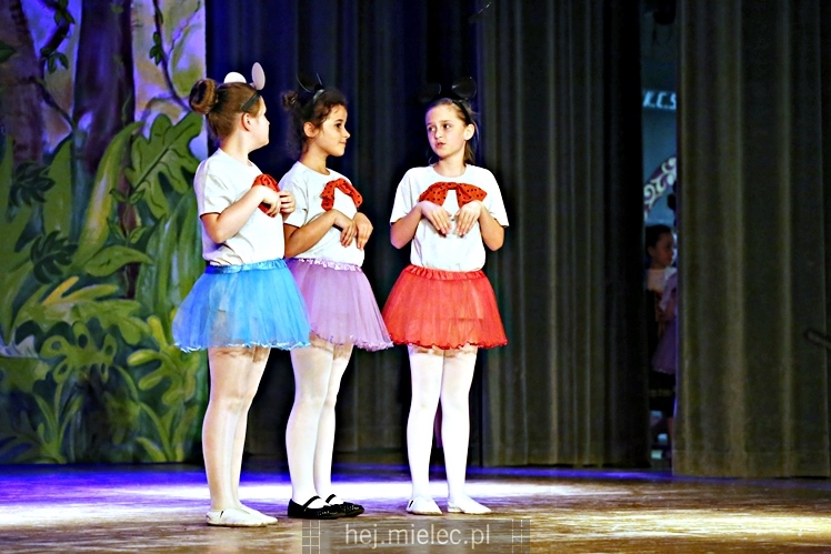 Premiera spektaklu ?Konik Garbusek? Teatru Antrakt