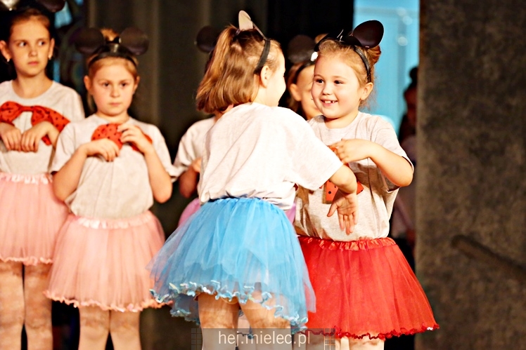 Premiera spektaklu ?Konik Garbusek? Teatru Antrakt