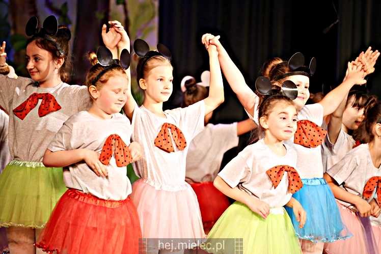 Premiera spektaklu ?Konik Garbusek? Teatru Antrakt