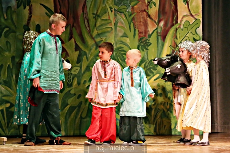 Premiera spektaklu ?Konik Garbusek? Teatru Antrakt