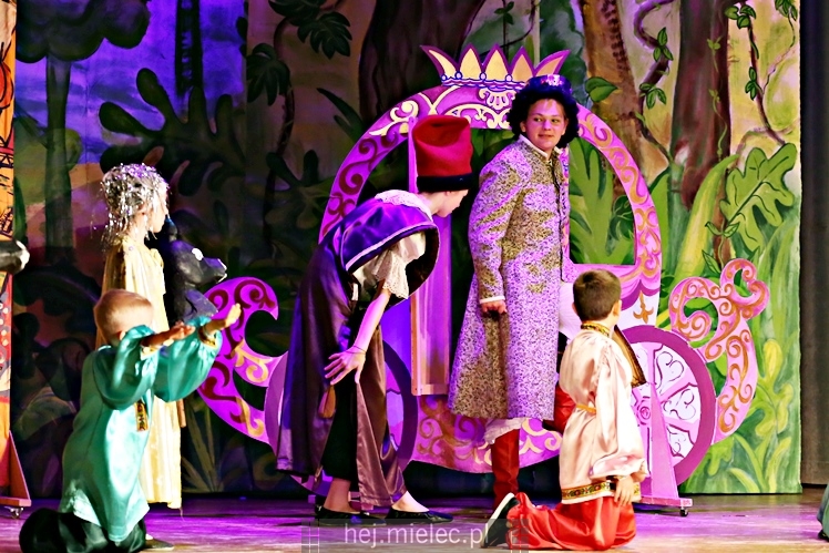 Premiera spektaklu ?Konik Garbusek? Teatru Antrakt