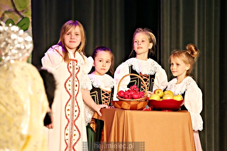 Premiera spektaklu ?Konik Garbusek? Teatru Antrakt