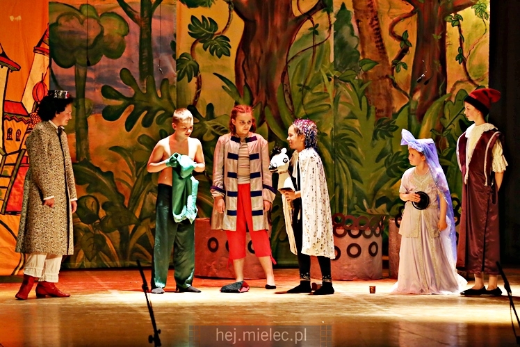 Premiera spektaklu ?Konik Garbusek? Teatru Antrakt