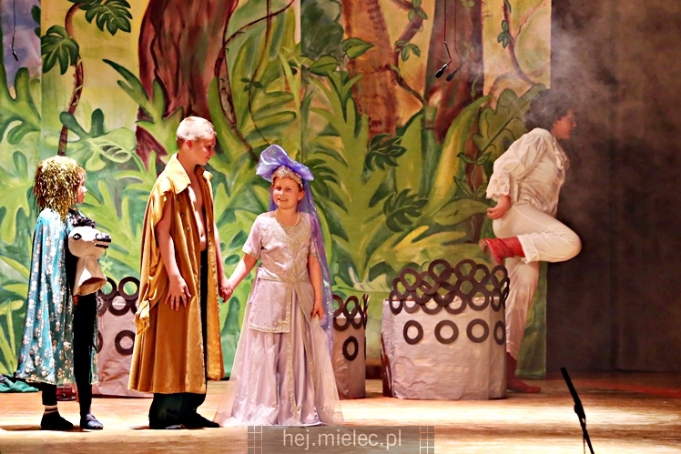 Premiera spektaklu ?Konik Garbusek? Teatru Antrakt