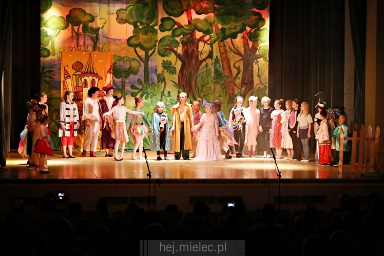 Premiera spektaklu ?Konik Garbusek? Teatru Antrakt