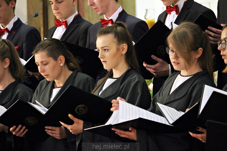 Koncert Pieśni Maryjnych