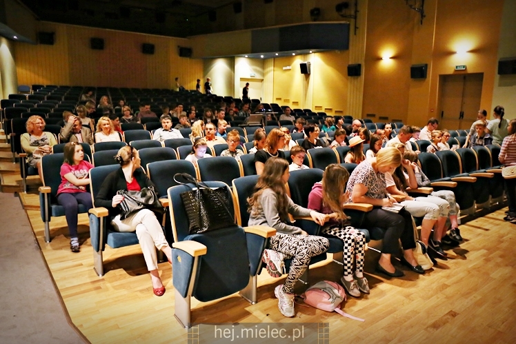 Generał Mirosław Hermaszewski z wykładem na Mieleckim Uniwersytecie Dziecięcym