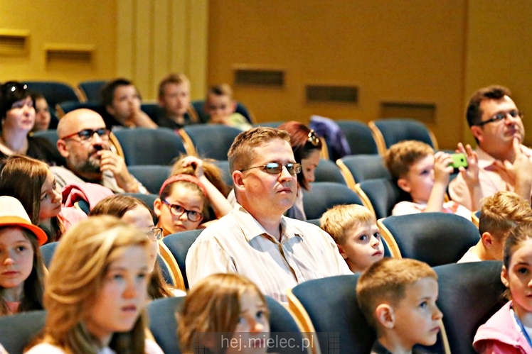 Generał Mirosław Hermaszewski z wykładem na Mieleckim Uniwersytecie Dziecięcym