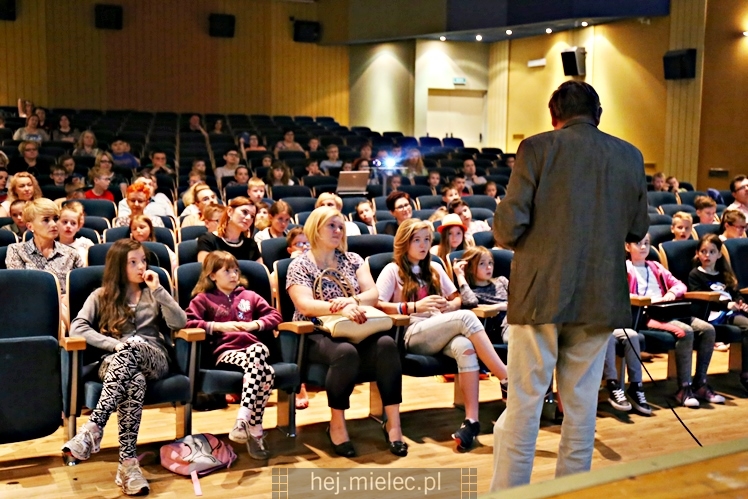 Generał Mirosław Hermaszewski z wykładem na Mieleckim Uniwersytecie Dziecięcym