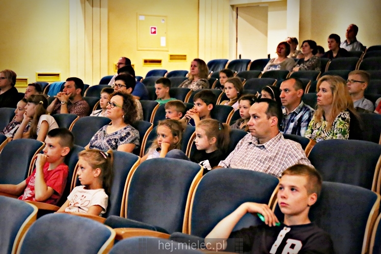 Generał Mirosław Hermaszewski z wykładem na Mieleckim Uniwersytecie Dziecięcym