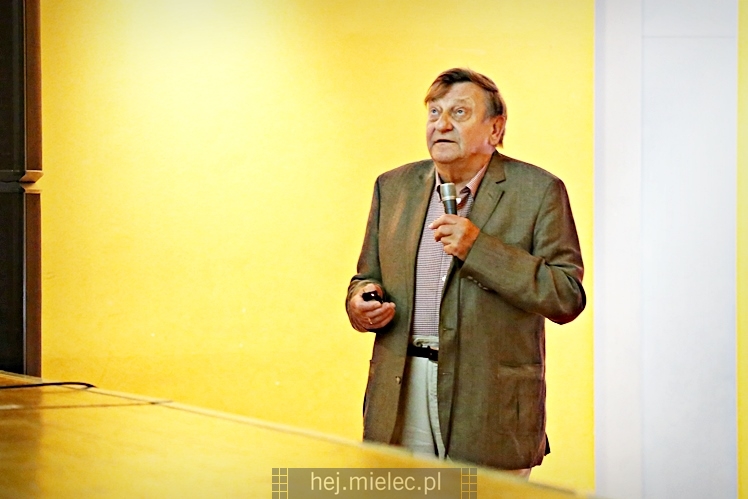 Generał Mirosław Hermaszewski z wykładem na Mieleckim Uniwersytecie Dziecięcym