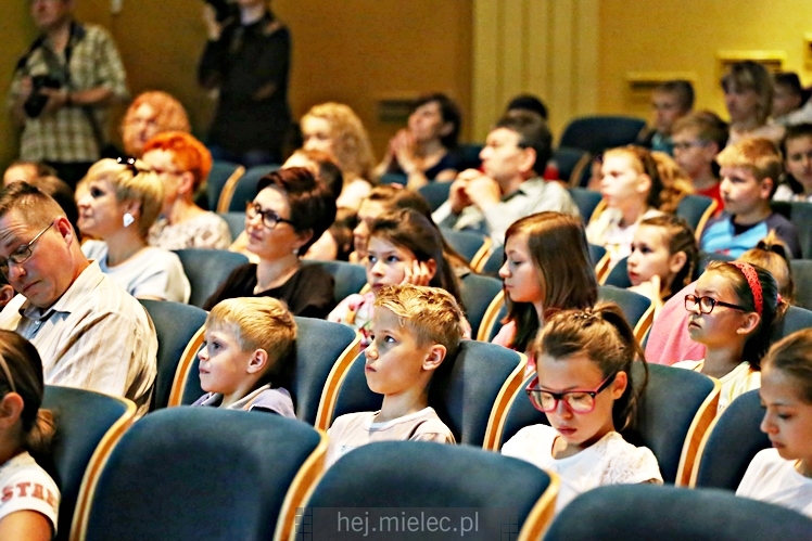 Generał Mirosław Hermaszewski z wykładem na Mieleckim Uniwersytecie Dziecięcym