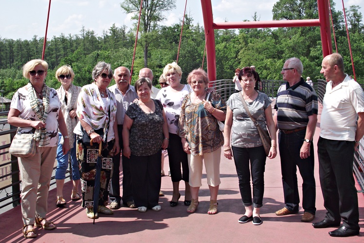 Seniorzy z ?Pogodnej Jesieni? na wycieczce do Częstochowy, Lichenia i Kalisza