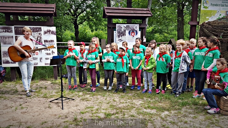 Partyzancka Noc na Polanie Niezłomnych w Szydłowcu