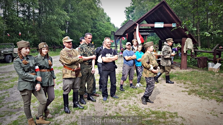 Partyzancka Noc na Polanie Niezłomnych w Szydłowcu