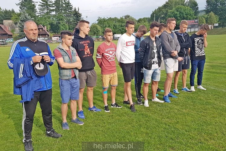 Sympatyczna sobota w Pleśnej: Stal na jubileuszu miejscowego klubu