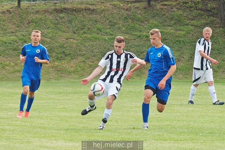 Sympatyczna sobota w Pleśnej: Stal na jubileuszu miejscowego klubu