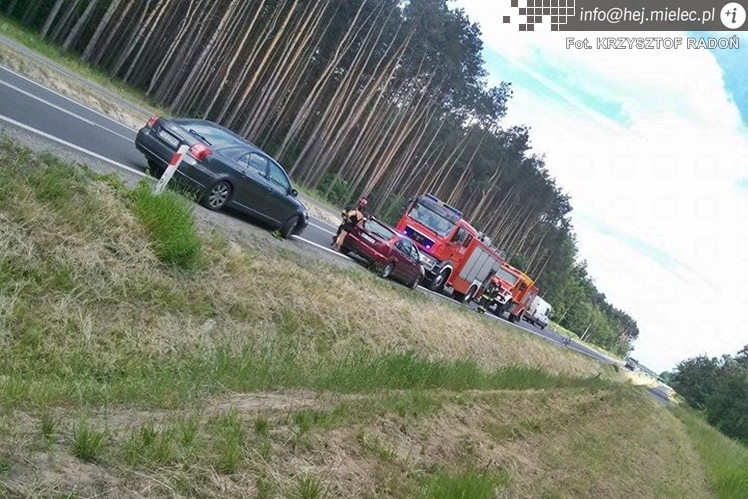 Dwa groźne zdarzenia drogowe w okolicach