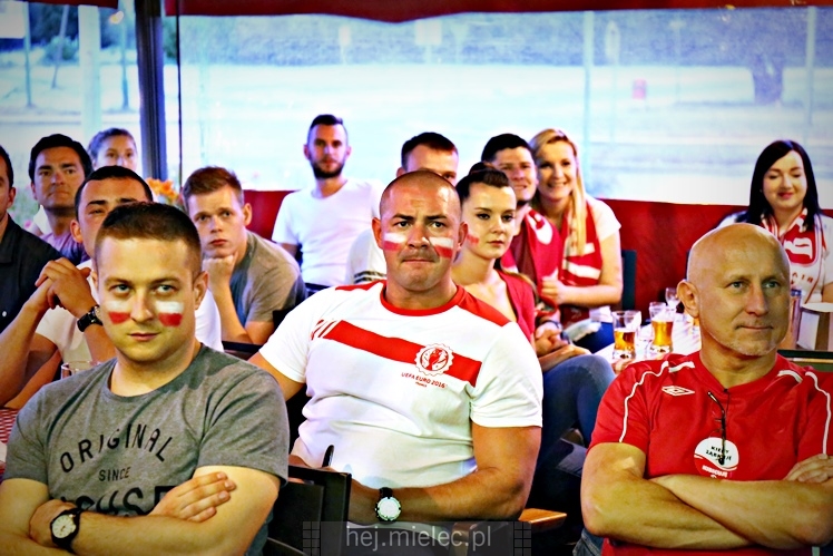 Euro 2016: Polska - Niemcy w Piwiarni Warka
