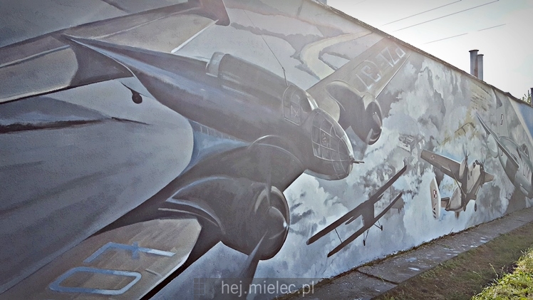 Mural lotniczej historii Mielca praktycznie gotowy