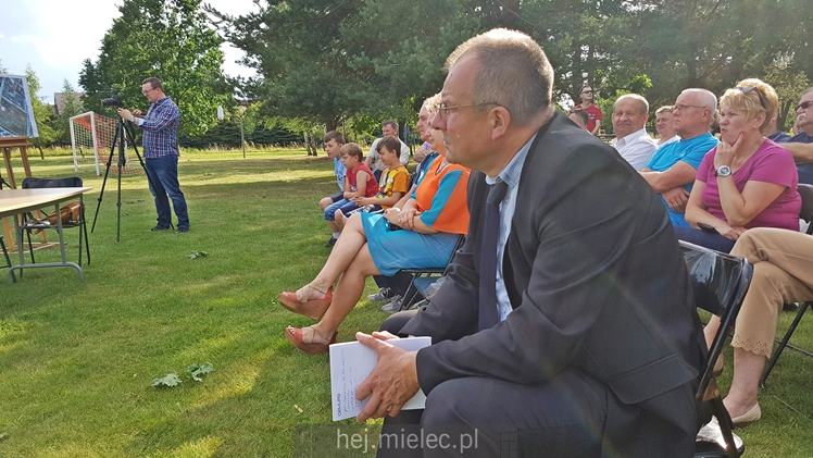 Mieszkańcy spotkali się z urzędnikami by w plenerze decydować o inwestycjach
