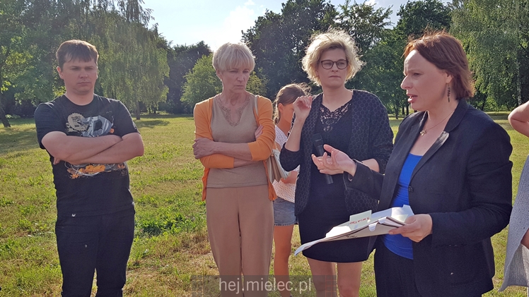Mieszkańcy spotkali się z urzędnikami by w plenerze decydować o inwestycjach