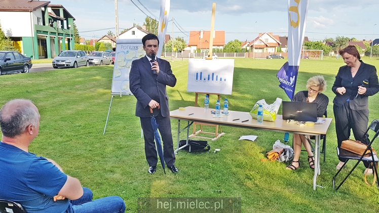 Mieszkańcy spotkali się z urzędnikami by w plenerze decydować o inwestycjach