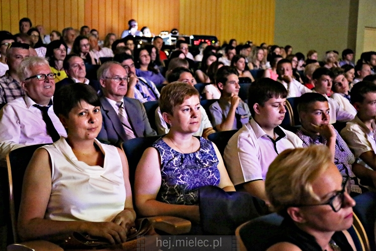 Koniec roku i rozstrzygnięcie Konkursu ?Komputer dla Najlepszego? oraz Konkursu ?BELFER the BEST?ia 2016?