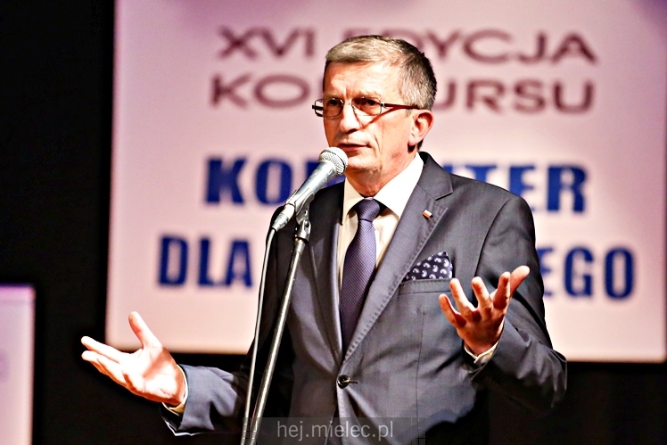 Koniec roku i rozstrzygnięcie Konkursu ?Komputer dla Najlepszego? oraz Konkursu ?BELFER the BEST?ia 2016?
