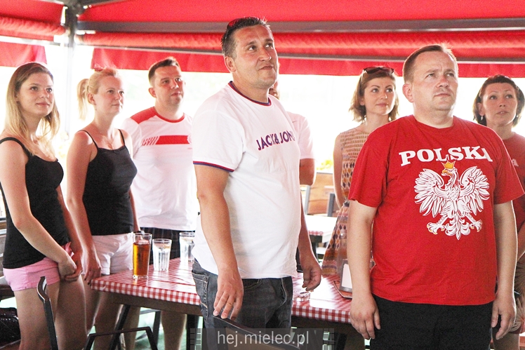 Ale to były emocje! Radość, nerwy, modły i euforia! #POLSUI w Piwiarni Warka na zdjęciach!