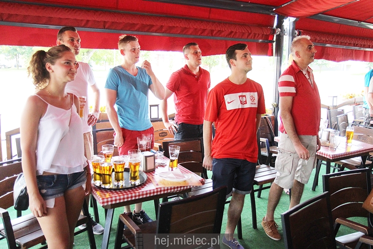 Ale to były emocje! Radość, nerwy, modły i euforia! #POLSUI w Piwiarni Warka na zdjęciach!