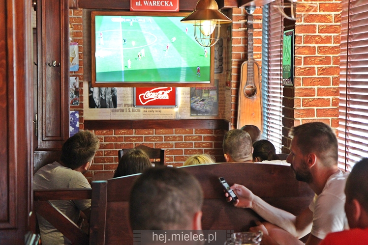 Ale to były emocje! Radość, nerwy, modły i euforia! #POLSUI w Piwiarni Warka na zdjęciach!
