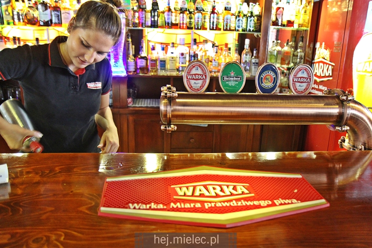 Ale to były emocje! Radość, nerwy, modły i euforia! #POLSUI w Piwiarni Warka na zdjęciach!