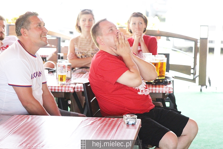 Ale to były emocje! Radość, nerwy, modły i euforia! #POLSUI w Piwiarni Warka na zdjęciach!