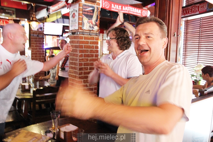 Ale to były emocje! Radość, nerwy, modły i euforia! #POLSUI w Piwiarni Warka na zdjęciach!