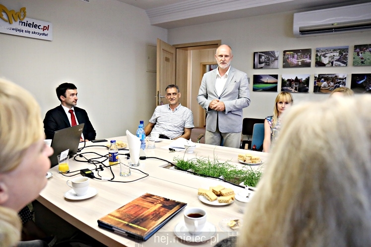 Spotkanie prezydenta Daniela Kozdęby z animatorami grup artystycznych SCK