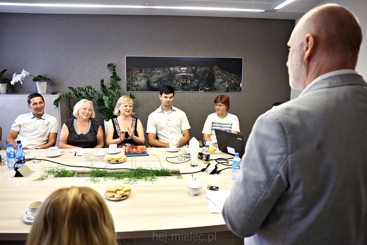 Spotkanie prezydenta Daniela Kozdęby z animatorami grup artystycznych SCK