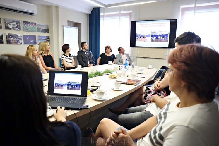Spotkanie prezydenta Daniela Kozdęby z animatorami grup artystycznych SCK