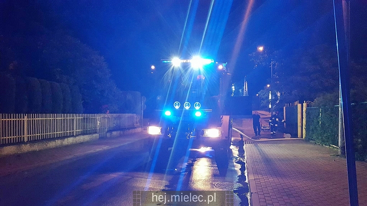Pożar altany na POD Metalowiec
