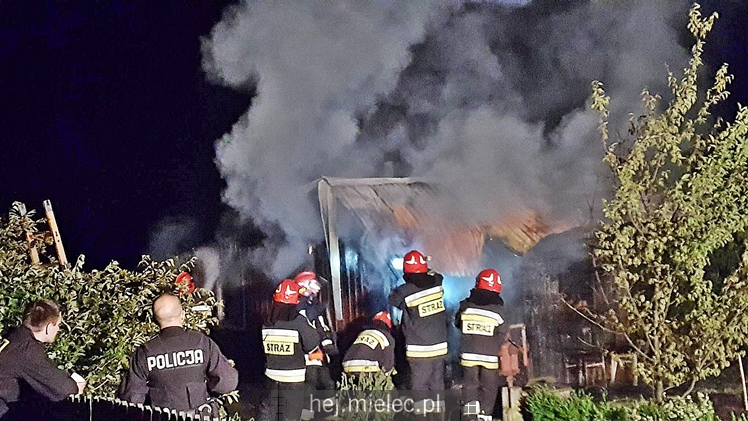Pożar altany na POD Metalowiec