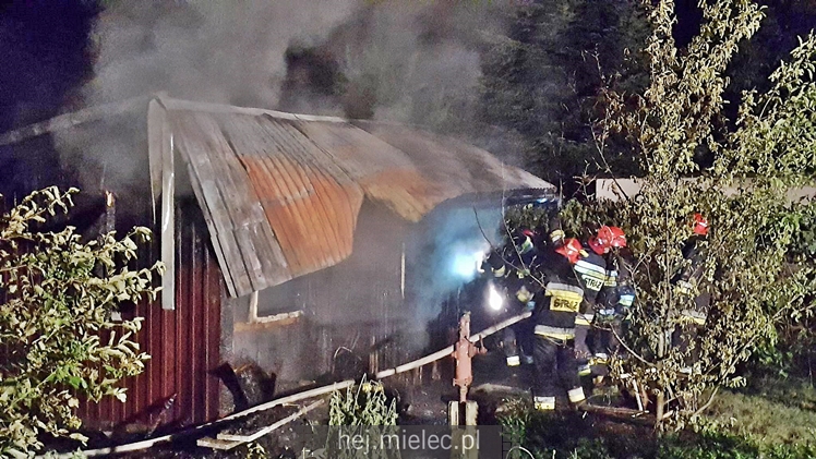 Pożar altany na POD Metalowiec
