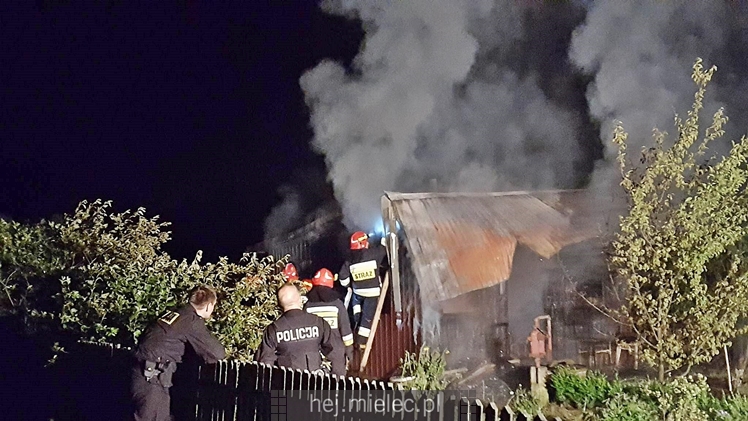 Pożar altany na POD Metalowiec