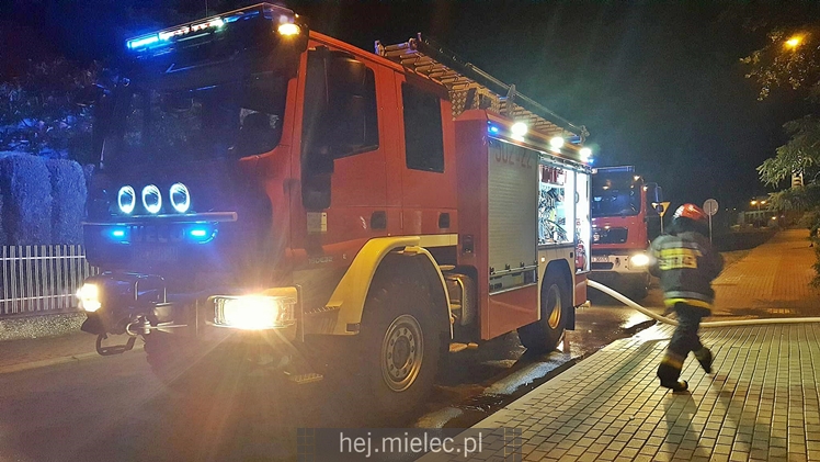 Pożar altany na POD Metalowiec